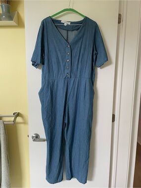 Casual Blue Chambray V-Neck Button Front Jumpsuit